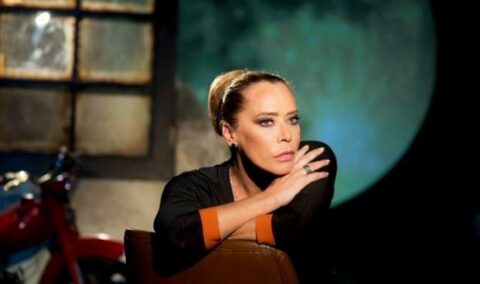 Il terzo indizio, Barbara de Rossi nuova conduttrice. A maggio diceva: “Tentativi di copiare Amore Criminale”