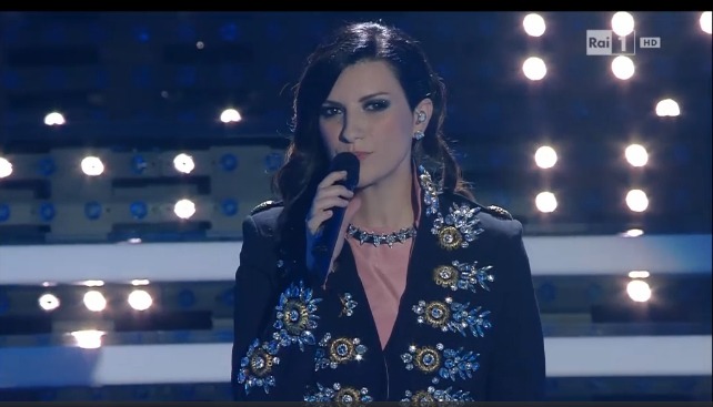 Laura Pausini annuncia lo stop: “Da gennaio inizierò a riposarmi per 4 o 5 mesi”