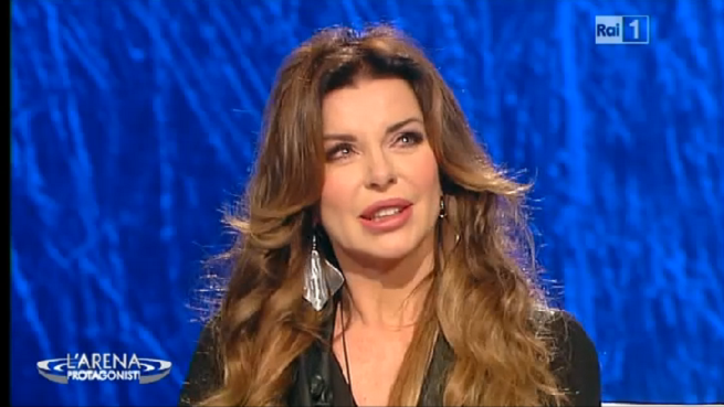Alba Parietti: “Mauro Mazza aveva posto un veto su di me, Agon Channel mi voleva riempire di soldi”