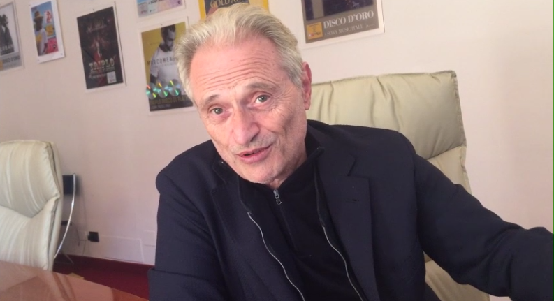 Amedeo Minghi a Blogo: “La bussola e il cuore è un ponte tra passato e futuro. Ospite a Sanremo 2017? Non credo accadrà…”