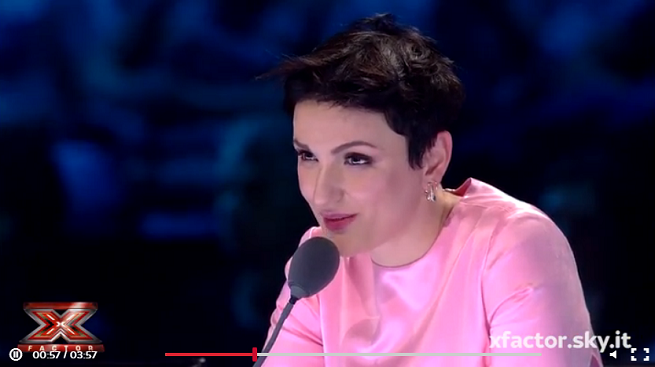X Factor 10, Arisa ammette: “La prima puntata? Ero brillina, bevo per affrontare la paura”