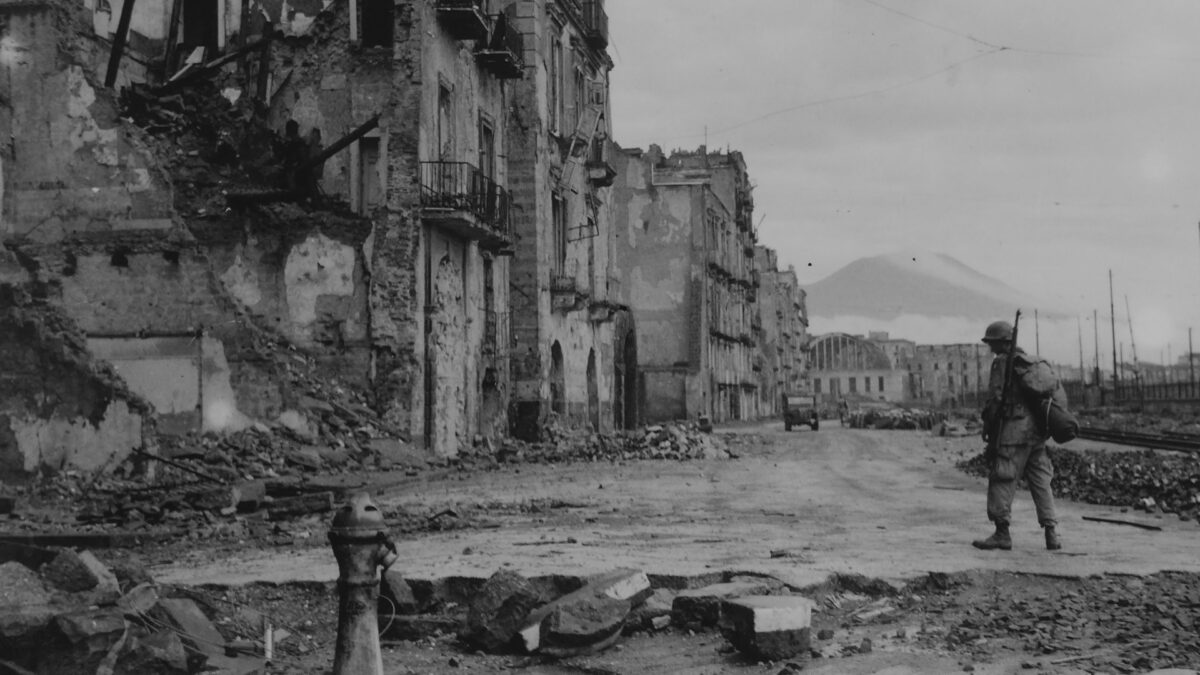 Roma 2016, Naples 44 di Francesco Patierno: trailer e Recensione in Anteprima