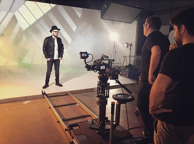 Paolo Simoni, Ci sono cose che ti cambiano: testo e video