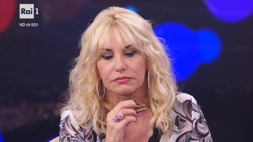 I migliori anni (che furono) della Clerici: “Cucinare in tv? In futuro non lo so. Dopo Sanremo puoi solo scendere”