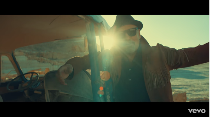 Vasco Rossi, Un mondo migliore: testo e video ufficiale