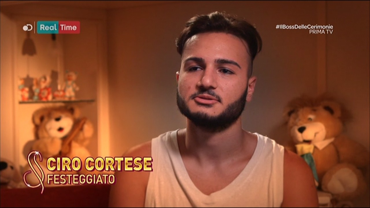 Il Boss delle Cerimonie 2016 chiude con i 18 anni di Ciro e il cliffhanger del ‘teen hero’ Antonio Jr.