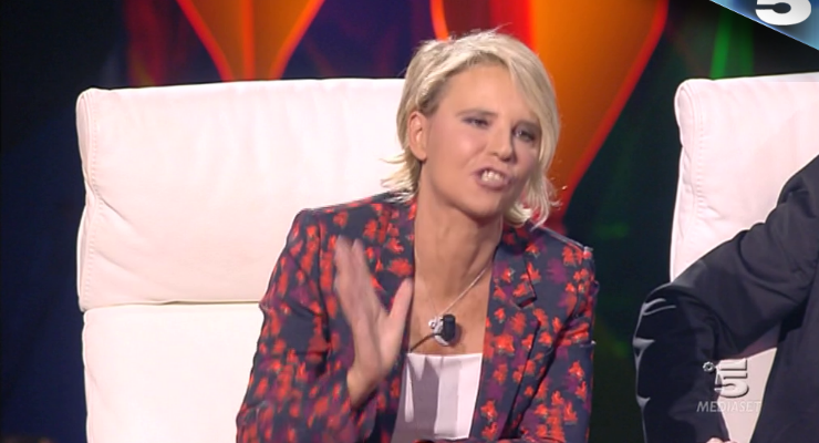 Tu si que vales, Maria De Filippi si arrabbia con un concorrente: ” Lei è un ciarlatano, prende in giro le persone”
