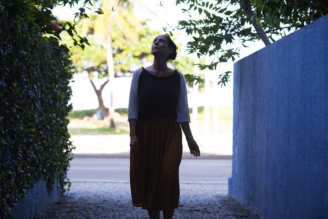 Aquarius: trailer italiano del film con Sonia Braga