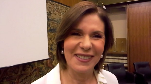 #cartabianca, Bianca Berlinguer a Blogo: “Gli ascolti mi impensieriscono. E’ una fascia oraria che potrebbe non dare risultati soddisfacenti” (Video)