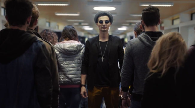 Doro Gjat, Il Tempo E’ Ora: il video in anteprima su Blogo