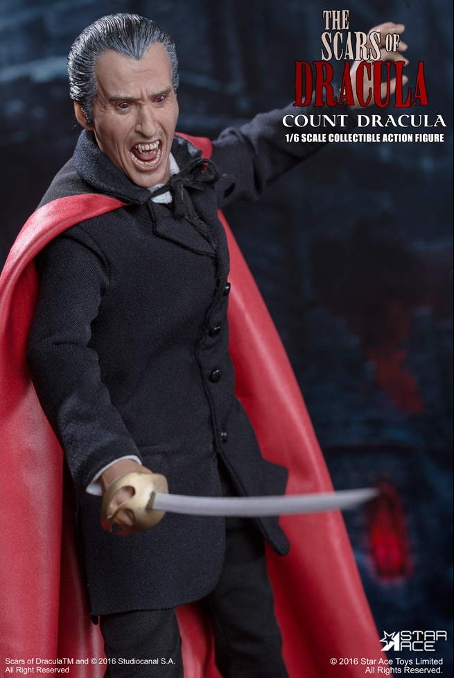 Dracula: nuova action figure di Christopher Lee nel film “Il Marchio di Dracula”