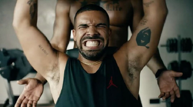 Nuovo spot di Apple Music: Drake canta Taylor Swift