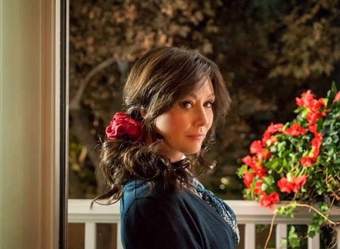 Serie Tv, novità: Shannen Doherty in Heathers pilot di TvLand. Freeform lavora alla comedy The Monarchy is going to Sh*t