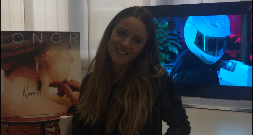 Honor a Blogo: “Scrivere per me è terapeutico” Tutto è nato da una pen-drive smarrita… [video]