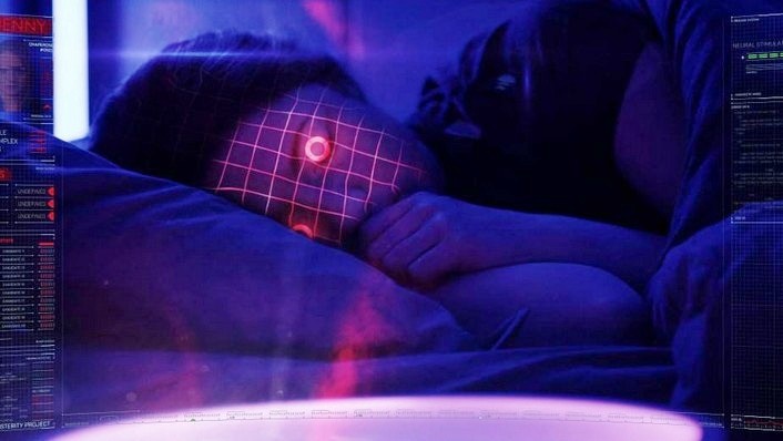 Let’s Be Evil: trailer, foto e poster del techno-horror di Martin Owen