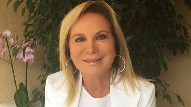 Rosanna Lambertucci a Blogo: “Dieta e salute in tv, le ospitate di Lemme, il mio programma su Alice, l’incontro con Morandi e la Rai”