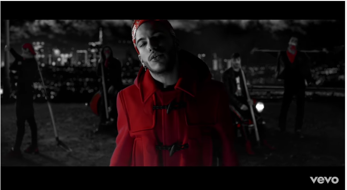 Sfera Ebbasta – Visiera A Becco: testo e video ufficiale