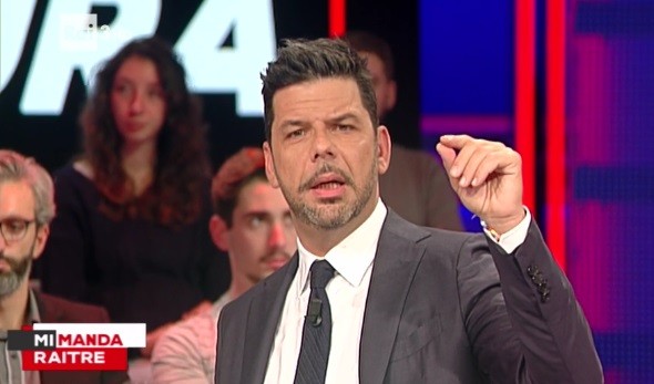 Tribuna Politics sfora, Salvo Sottile: “Non siamo partiti in orario neanche questa sera, peccato”