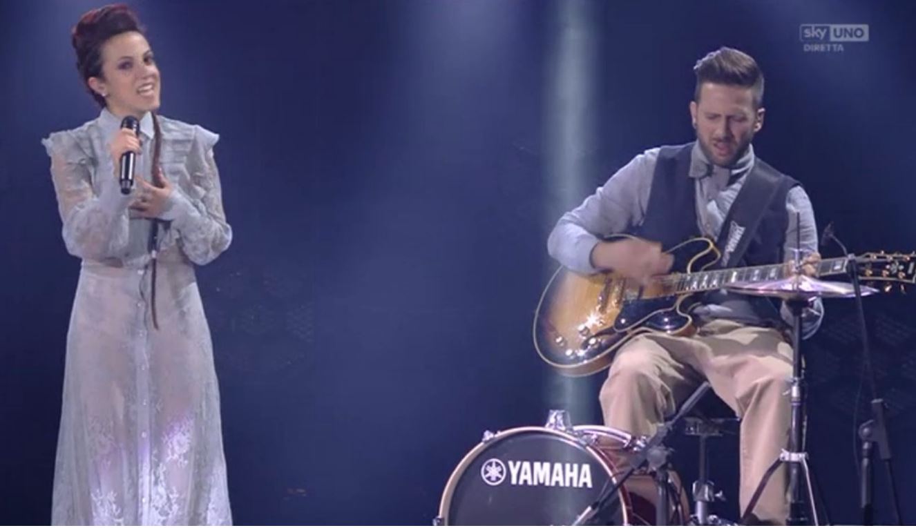 X Factor 10, i Daiana Lou abbandonano prima del verdetto del televoto (video): “Questa centrifuga ci sta facendo male!”