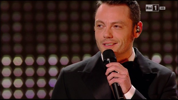 Sanremo 2017, Tiziano Ferro superospite della prima serata