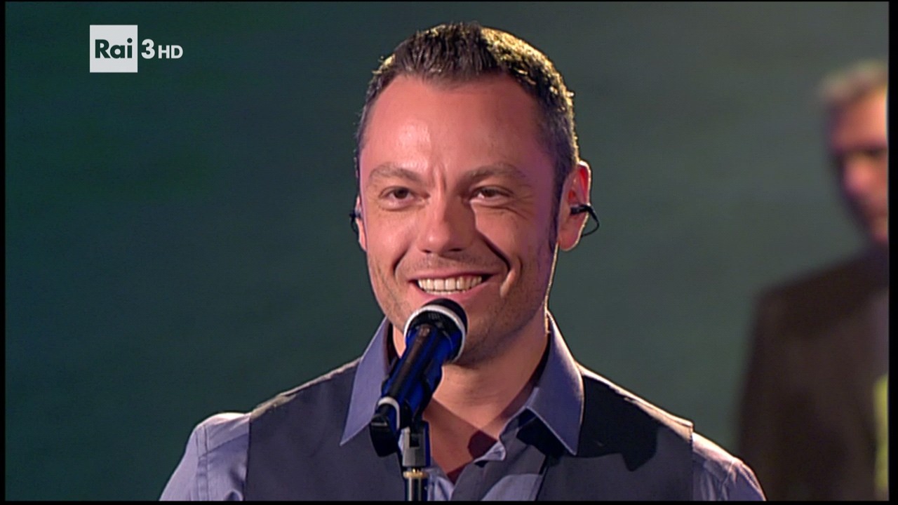 Che Fuori Tempo Che Fa | 11 dicembre 2016 | Tiziano Ferro canta e si commuove