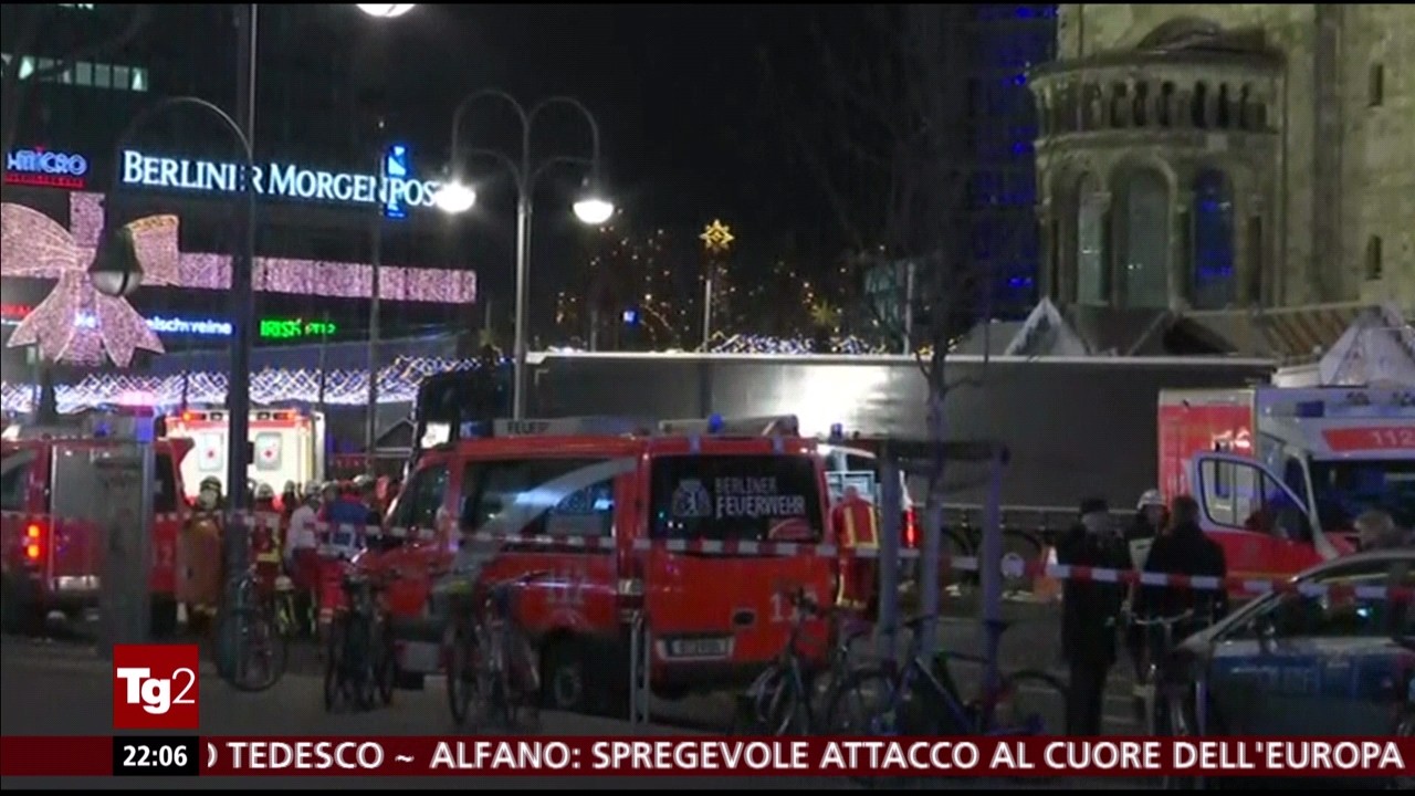 Attentato Berlino, cambiano i palinsesti: speciali in diretta tv