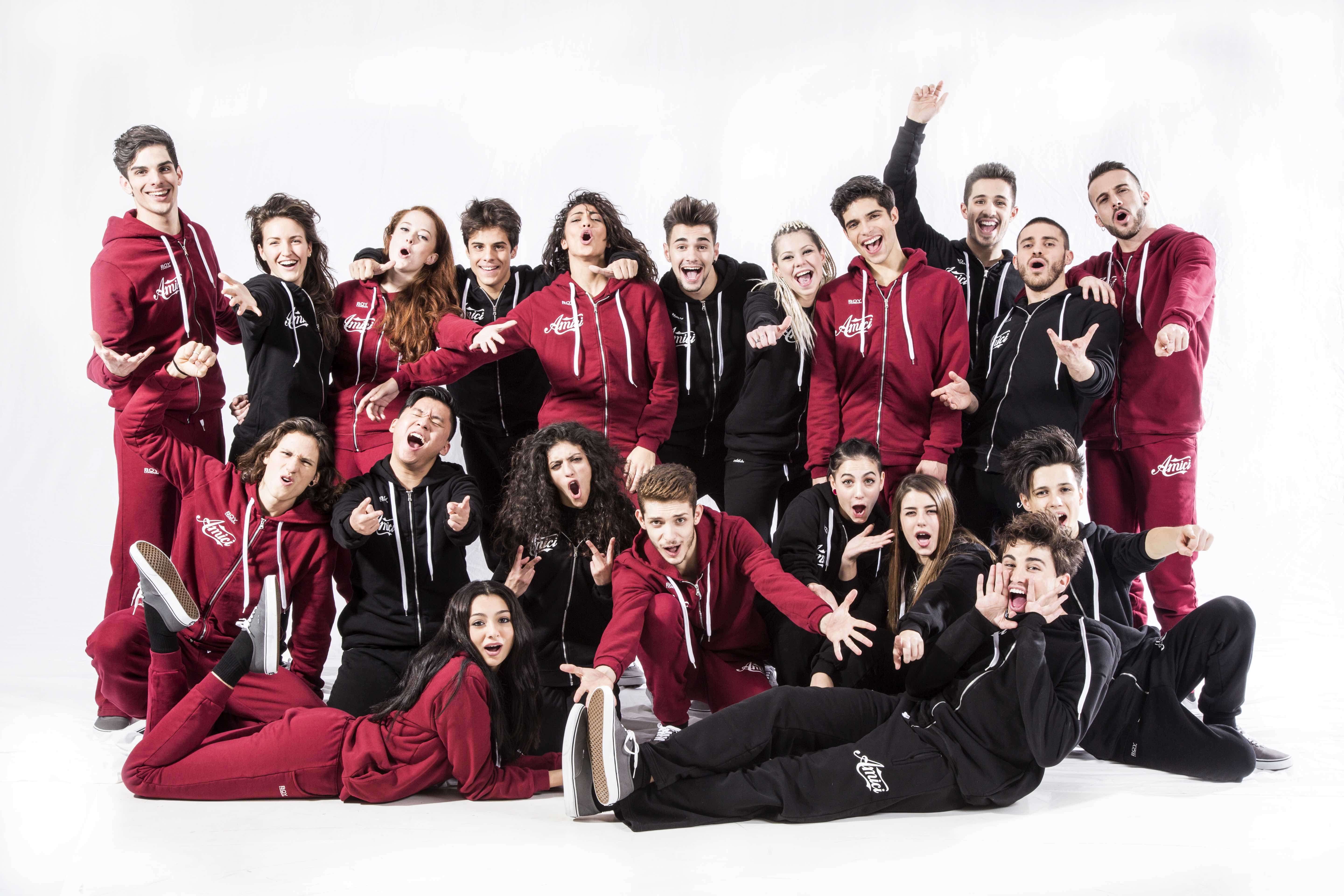 Amici 16, anticipazioni speciale sabato 10 dicembre 2016