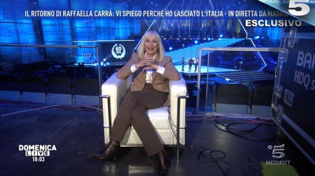 Raffaella Carrà: “E’ l’ora di lasciare il passo alle nuove showgirl e ai nuovi showman. Corrado? Compagno impagabile”