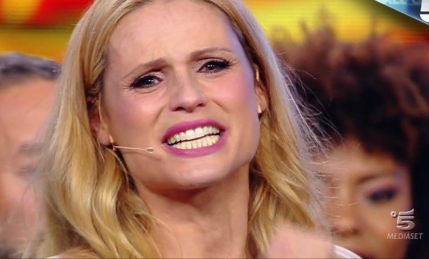 Zelig Event, ultima puntata 22 dicembre 2016: ospite Ligabue | Michelle Hunziker si commuove