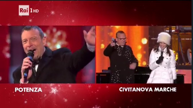 Capodanno 2017, il collegamento tra Rai 1 e Canale 5 in diretta con Amadeus e Gigi D’Alessio [VIDEO]