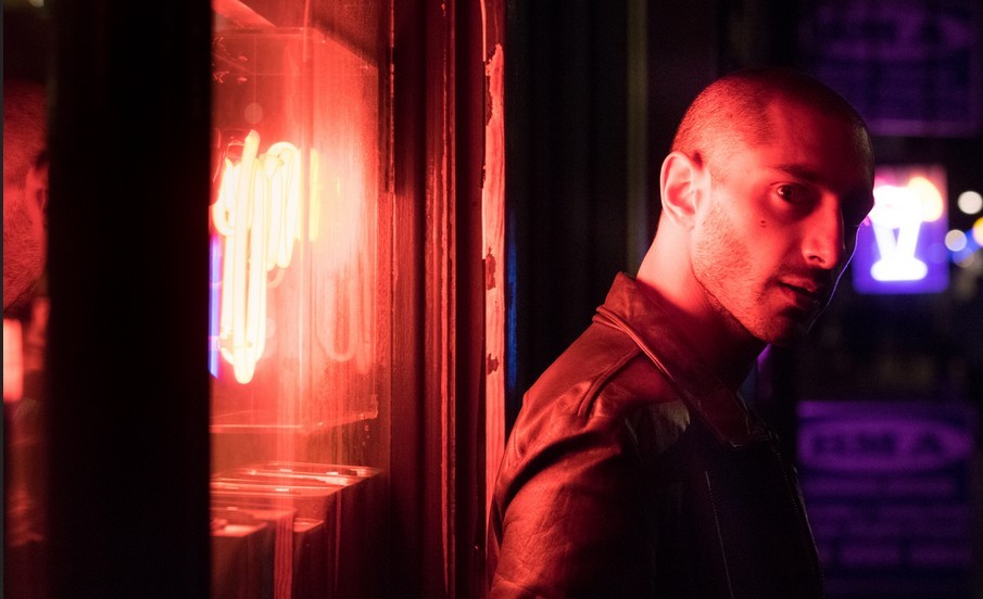 City of Tiny Lights: trailer del thriller noir con Riz Ahmed