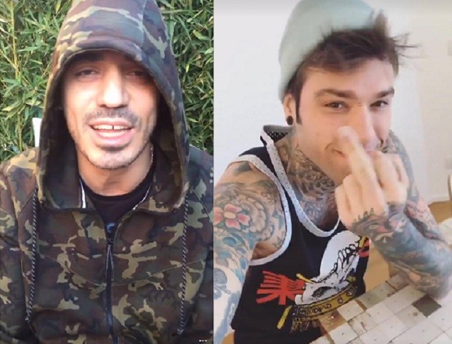 Marracash contro Fedez, lui risponde con il dito medio (più controreplica)