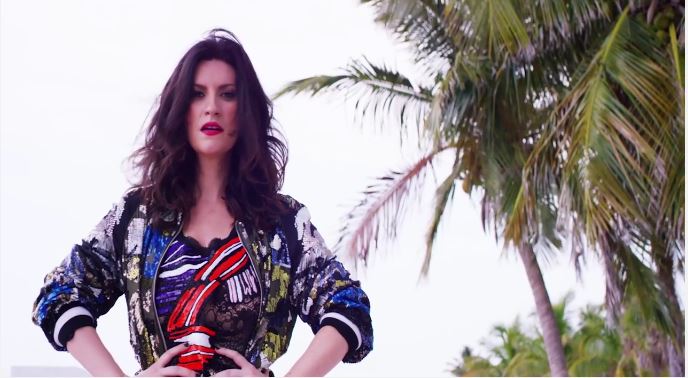 Laura Pausini – Io c’ero (+ amore x favore): testo e video ufficiale