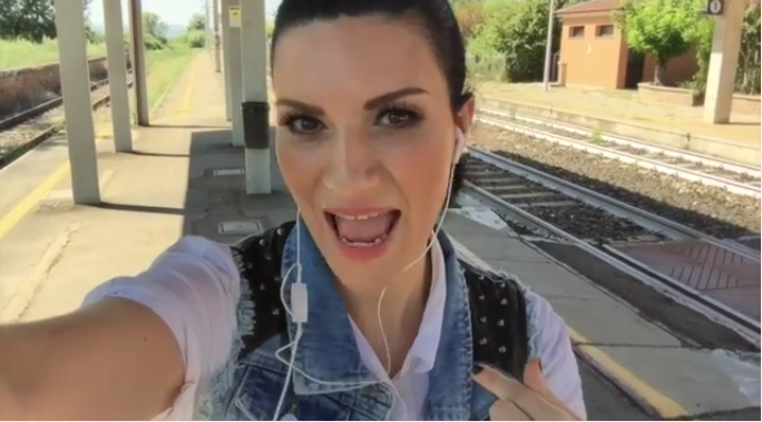 Laura Pausini – Per la musica: testo e video ufficiale
