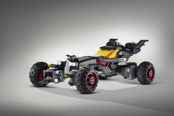 Lego Batman Il Film: la Batmobile della Chevrolet a grandezza naturale (foto e video)