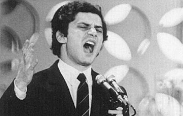 Sanremo 2017, Luigi Tenco: a 50 anni dalla sua morte, un francobollo in 800.000 esemplari