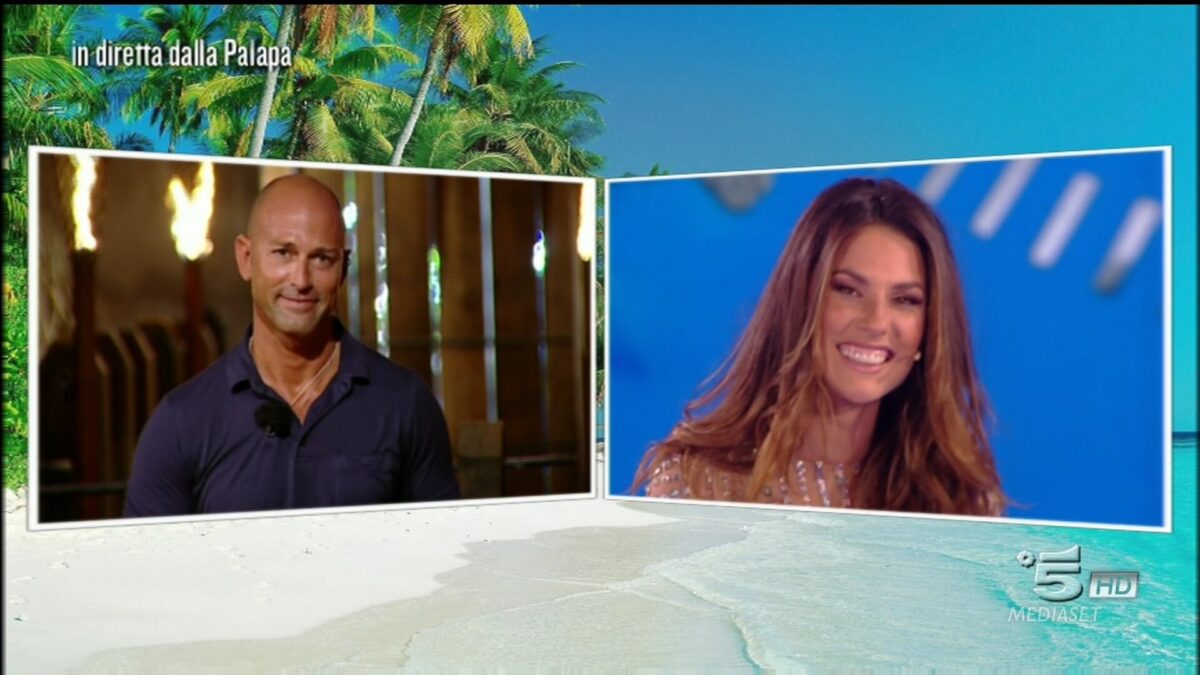 L’isola dei famosi 12, puntata del 13 febbraio: eliminata Nathaly, rose rosse di Bettarini per Dayane, Massimo si ritira?