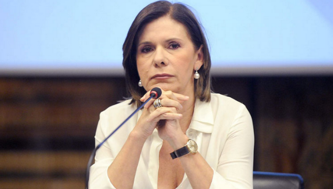 Bianca Berlinguer a Blogo: “Caro Mannoni, non posso garantirti che Cartabianca non sforerà” (VIDEO)