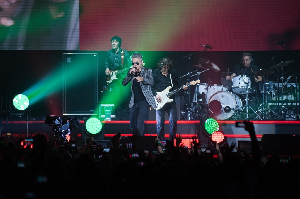 Ligabue Made in Italy Tour | Foto concerto PalaSele Eboli | 27 febbraio 2017
