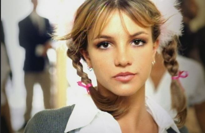 Britney Spears, Baby One More Time: 9 curiosità che forse non sapevi