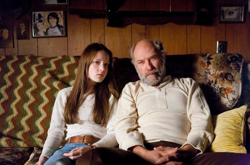 Dig Two Graves: trailer e poster del thriller sovrannaturale con Ted Levine