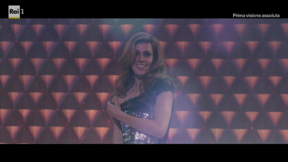 Dalida, un film troppo freddo penalizzato dall’attenzione ai dettagli