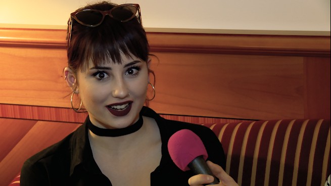 Greta Menchi a Blogo: “Giurata a Sanremo 2017? Non ho mai fatto nulla grazie alle conoscenze” (video)