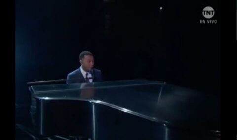 Oscar 2017, John Legend canta le due canzoni di La La Land [video]