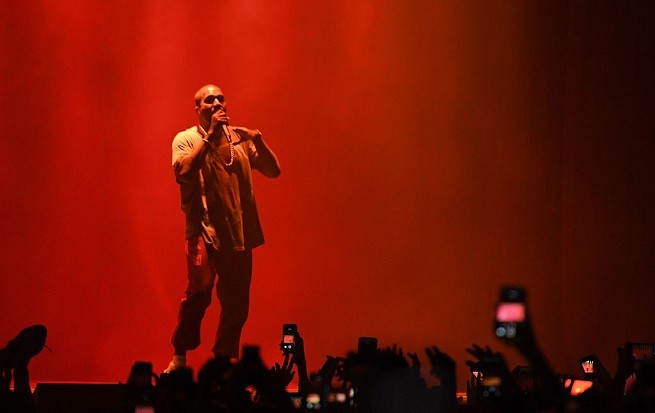 Kanye West, online la traccia della sfilata di presentazione di Yeezy Season 5
