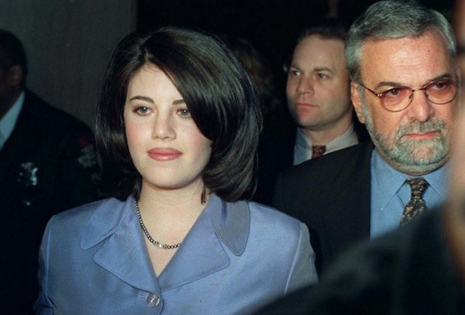 Serie Tv, novità: Ryan Murphy conferma una stagione di American Crime Story sullo scandalo Lewinsky-Clinton, con Sarah Paulson
