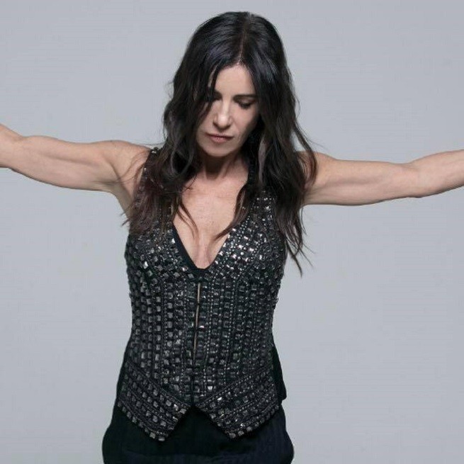 Sanremo 2017: Paola Turci – Un’emozione da poco [testo e video]