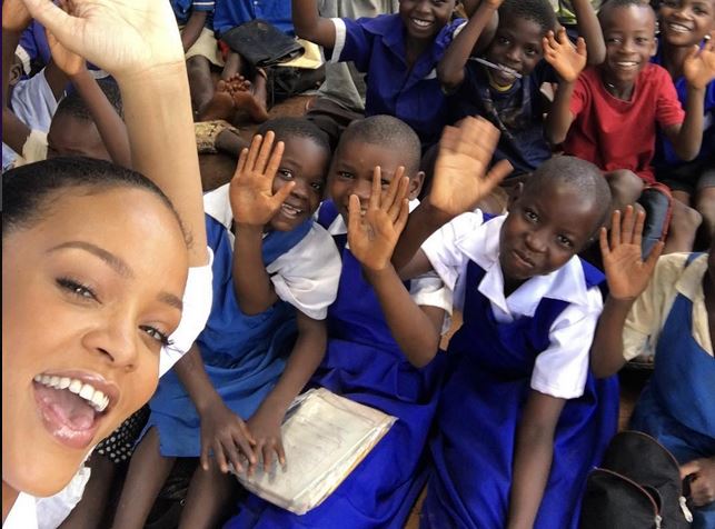 Rihanna premiata dall’università di Harvard
