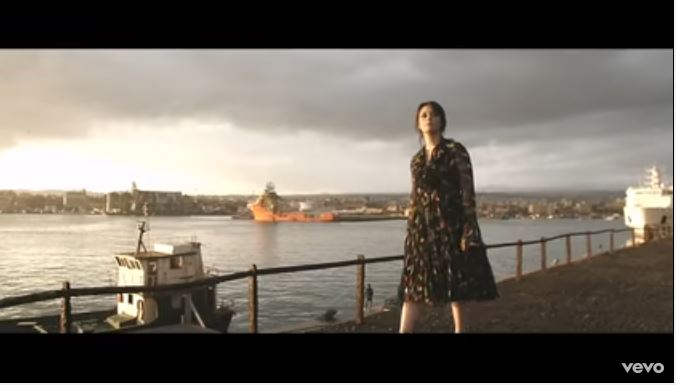 Tiziano Ferro feat Carmen Consoli, Il Conforto (LA-CT Version): testo e video ufficiale [nuova versione]