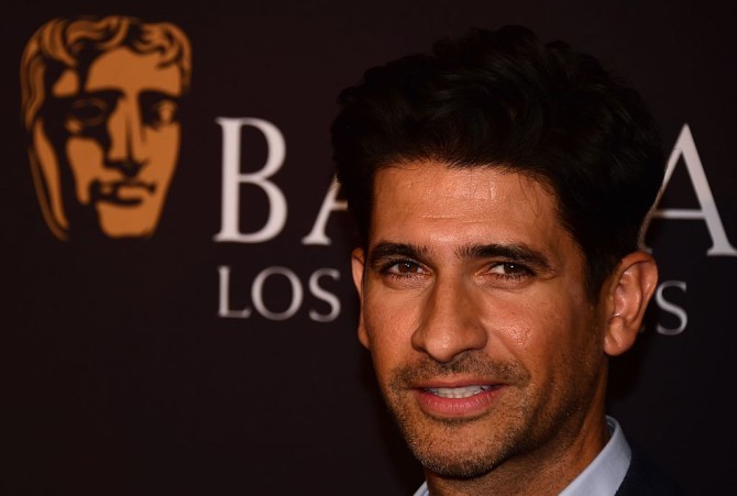 Serie Tv, novità: Raza Jaffrey in Lost in Space di Netflix;  Jacqueline Bisset tra le novità di Counterpart